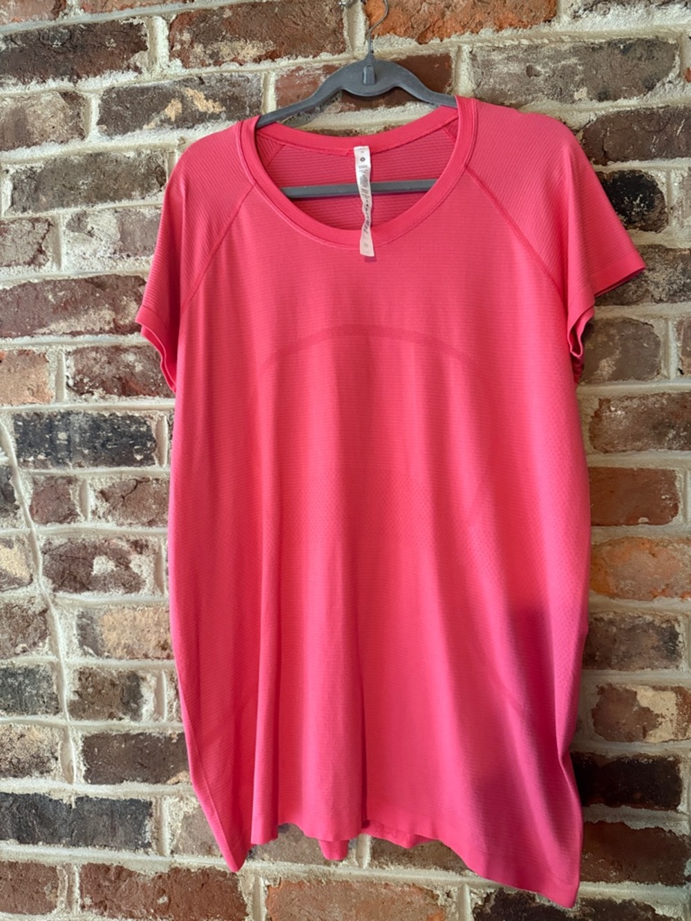lululemon athletica Short Sleeve Active Tee in Bright Pink